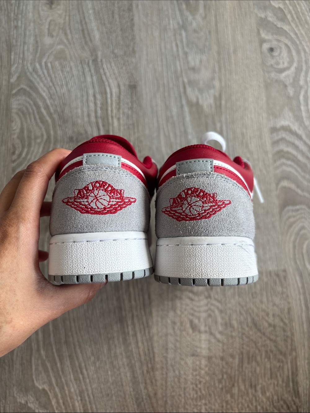 Nike Air Jordan 1 Low SE in the "Light Smoke Grey Gym Red" - Picture 4 of 7